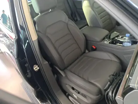Volkswagen Touareg 2021 (155800 км)