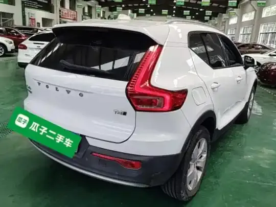 Volvo XC40 2022 (48700 км)
