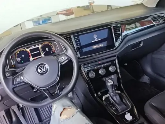 Volkswagen T-ROC 2021 (45599 км)
