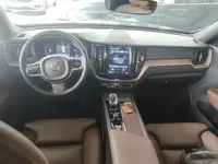 Volvo XC60 2022 (16400 км)