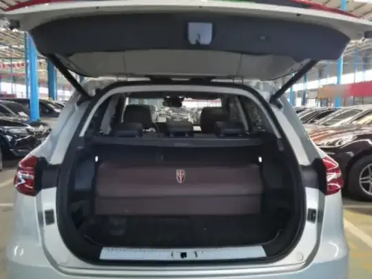 Hongqi HS5 2022 (77400 км)