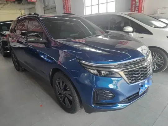 Chevrolet Equinox 2022 (27900 км)
