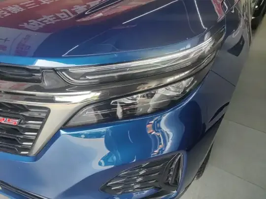 Chevrolet Equinox 2022 (27900 км)