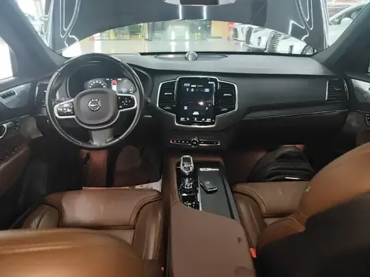 Volvo XC90 New Energy 2022 (80200 км)