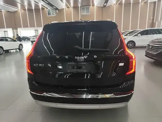 Volvo XC90 New Energy 2022 (80200 км)