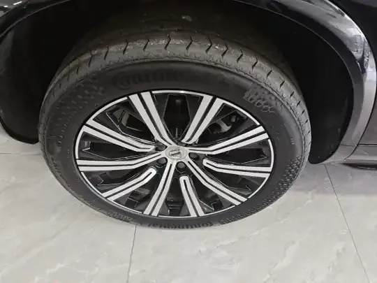 Volvo XC90 2023 (86200 км)