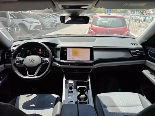 Volkswagen Teramont 2023 (48700 км)