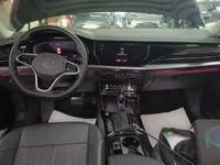 Volkswagen Passat 2023 (24600 км)