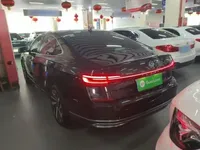 Volkswagen Passat 2023 (24600 км)