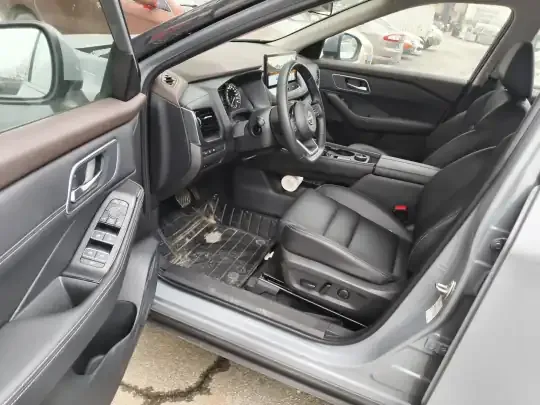 Nissan X-Trail 2023 (26000 км)