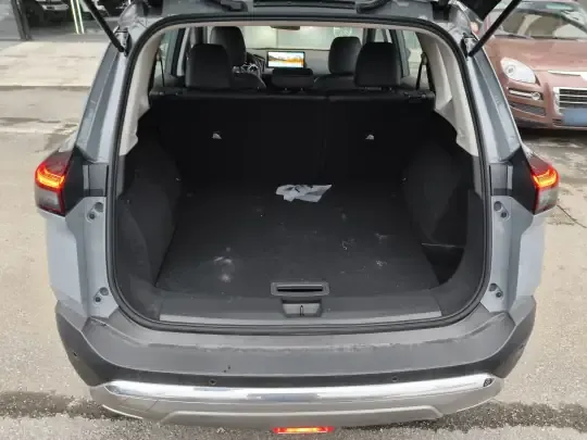 Nissan X-Trail 2023 (26000 км)
