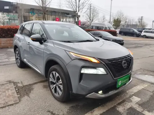 Nissan X-Trail 2023 (26000 км)