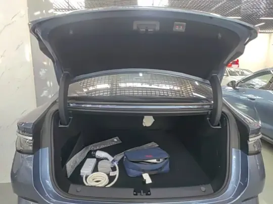 BYD Seal 07 DM-i 2025 (100 км)