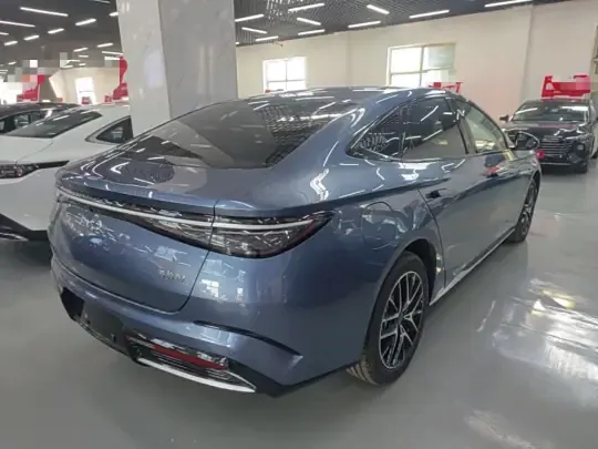 BYD Seal 07 DM-i 2025 (100 км)