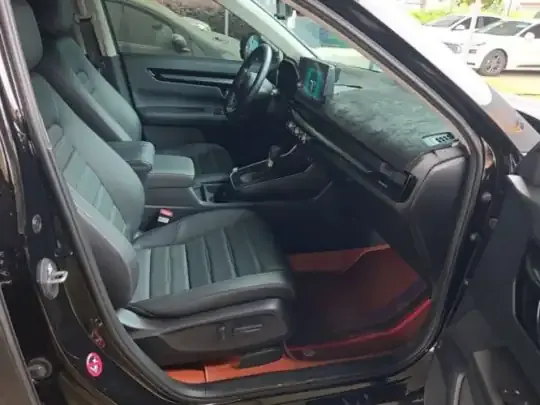 Honda CR-V 2024 (9600 км)